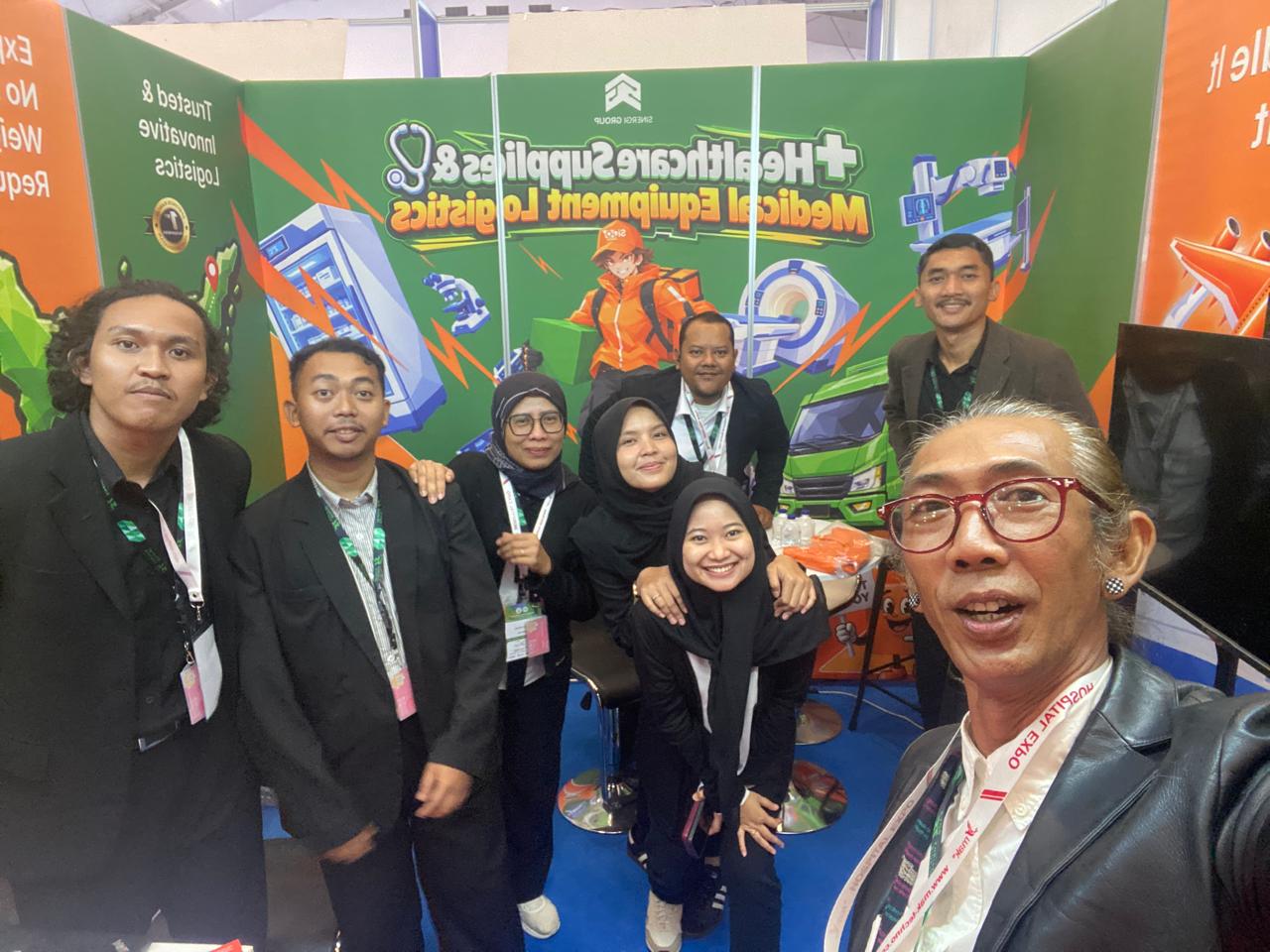Tim Sinergi Logistik di booth HOSPEX 2026 ICE BSD